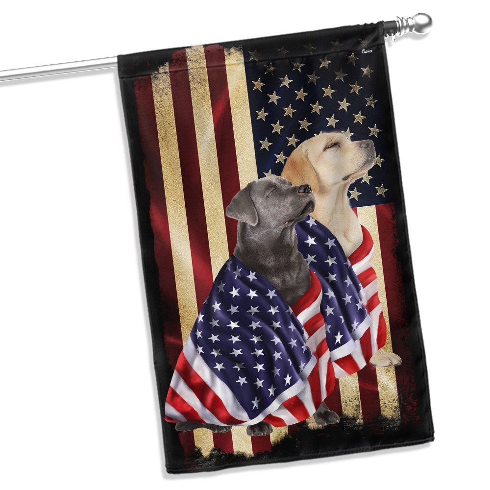UOOaSHbwnu__TPT2774NTH_USFlag3size_mockup6.jpg